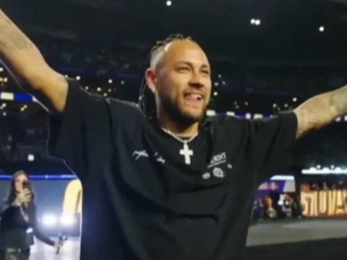 Neymar coloca Flamengo em ranking pessoal da temporada 2025