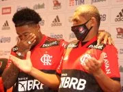 Pai de Marinho rouba a cena em apresentação do filho no Flamengo