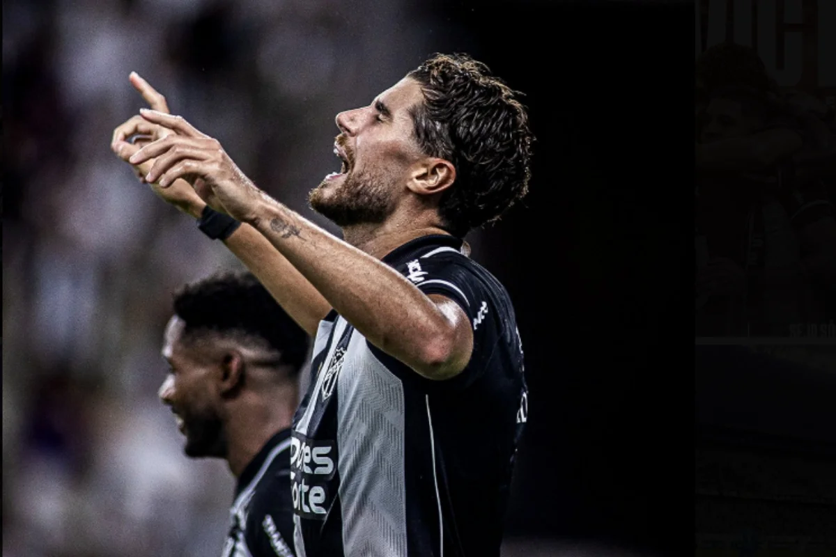 Pedro Raul celebra gol pelo Ceará - Foto: Felipe Santos/Ceará SC