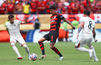 Pulgar contra o Chelsea no Mundial (Foto: Gilvan de Souza/Flamengo)