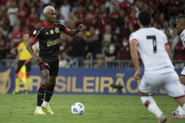 Ramon durante o jogo entre Flamengo e Atlético-GO pelo Campeonato Brasileiro de 2021