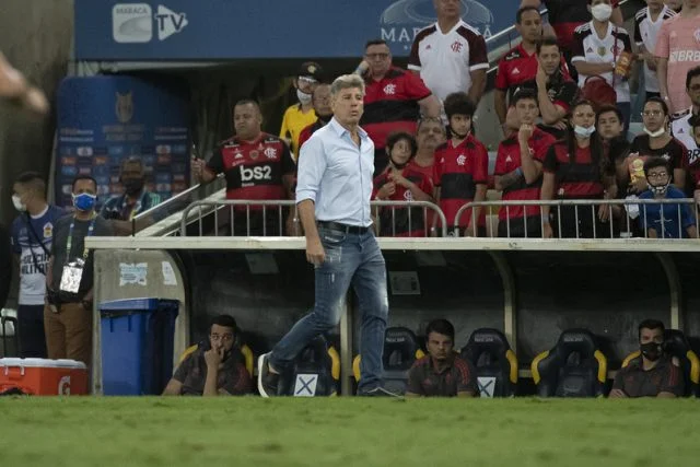 Renato Gaúcho durante o jogo entre Flamengo e Atlético-GO pelo Campeonato Brasileiro de 2021