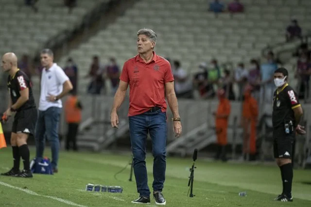 Renato Gaúcho durante o jogo entre Flamengo e Fortaleza pelo Campeonato Brasileiro de 2021
