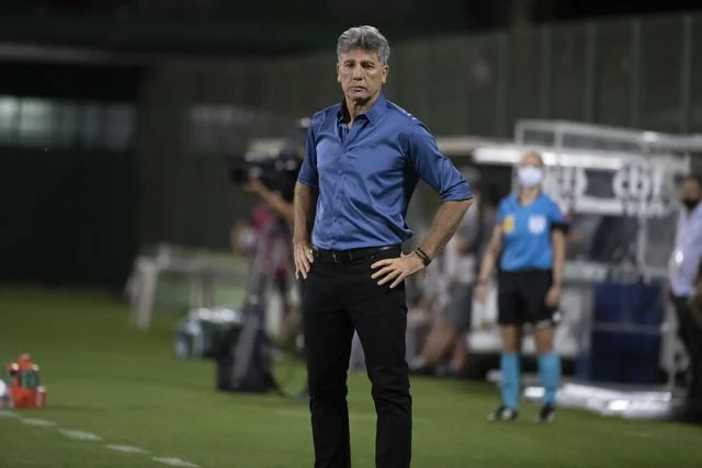 Renato Gaúcho em partida do Flamengo contra a Chapecoense no Campeonato Brasileiro 2021