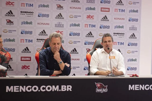 Rodolfo Landim e Bruno Spindel em entrevista coletiva no Ninho do Urubu