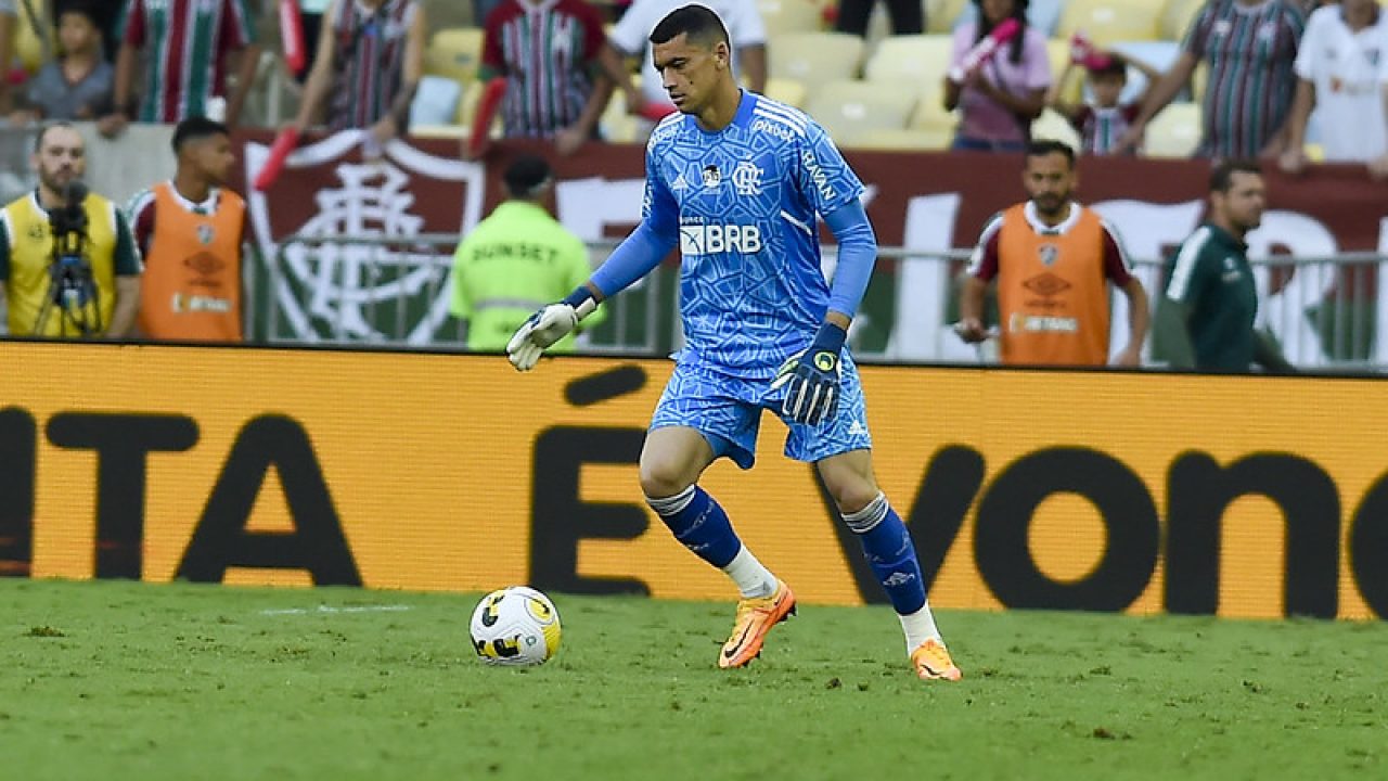 Flamengo: goleiro Santos é liberado da concentração da final da