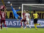 Vídeo: Meme sobre o goleiro Santos, do Flamengo, viraliza e ultrapassa 100 mil visualizações