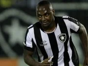 Atacante revelado pelo Botafogo afirma que tem o sonho de jogar no Flamengo