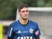 Figueirense faz proposta para contratar goleiro do Flamengo