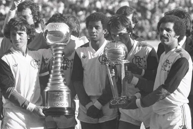 Time do Flamengo de 1981 comemora título conquistado pelo Mundial de Clubes