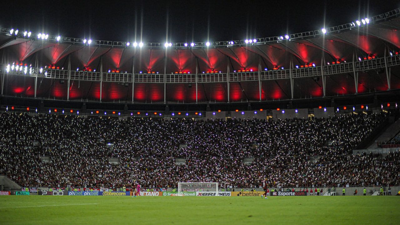 Estação Maracanã vazia em dia de jogo?