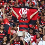 Torcida do Flamengo pede mudança imediata no time titular