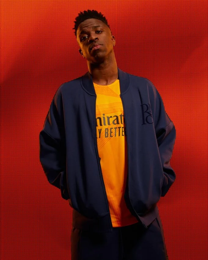 Com Vinícius Jr, Real Madrid divulga fotos do novo uniforme