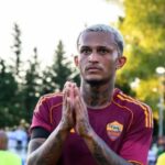 Atuação de Wesley, ex-Flamengo, gera repercussão na Europa
