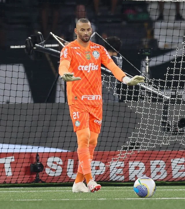 Weverton durante o jogo entre Botafogo x Palmeiras pelo Brasileirão 2024