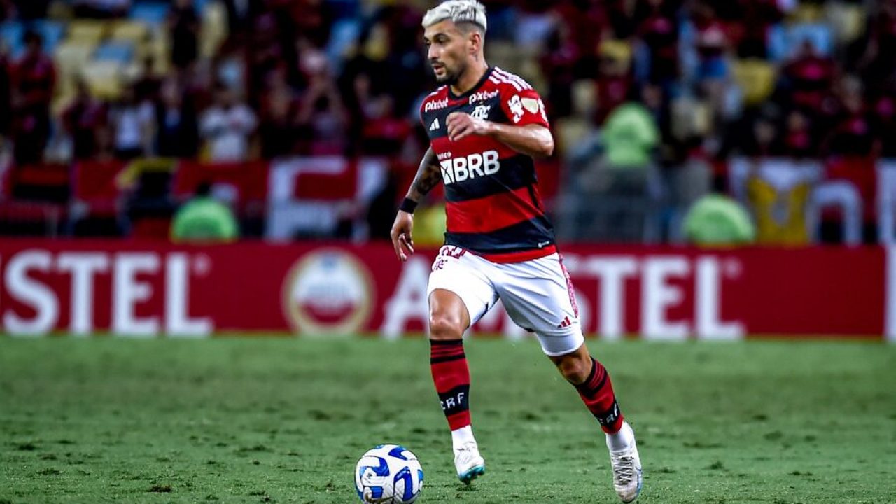 De La Cruz will be the 10th Uruguayan for Flamengo; see the list with  Arrascaeta on top 