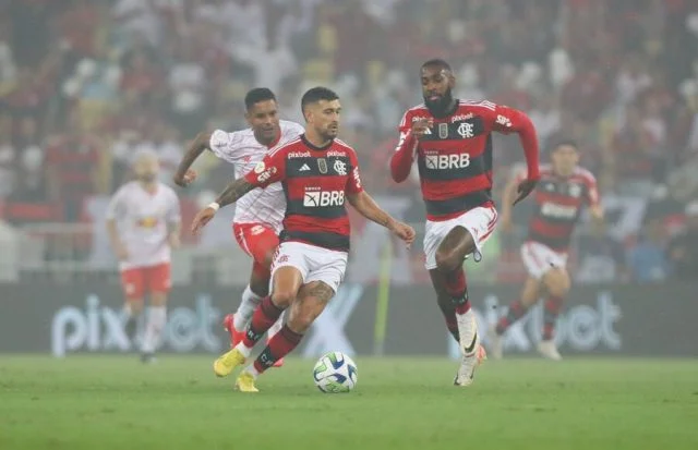 arrascaeta-gerson-flamengo-bragantino