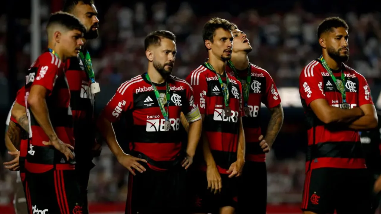 Santos, Fabrício Bruno, David Luiz, Léo Pereira, Vidal, Marinho, Thiago  Maia, Gerson, Ayrton Lucas, Gabigol, Pedro, Everton Ribeiro, Everton  Cebolinha, Wesley e Rodrigo Caio: as notas dos jogadores do Flamengo