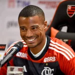 Flamengo emite nota oficial sobre De la Cruz e Plata