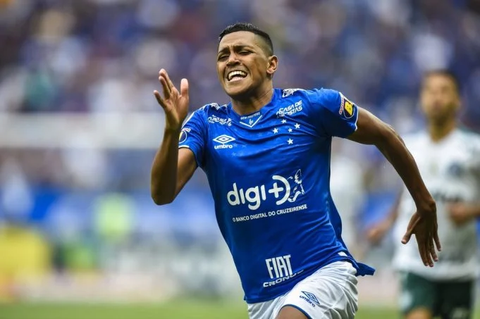 Dirigente do Flamengo fala pela primeira vez sobre o atacante Pedro Rocha