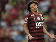 Avião com dois jogadores do Flamengo arremete em São Paulo