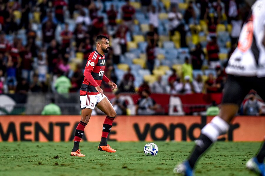 Flamengo emite nota oficial sobre o zagueiro Fabrício Bruno