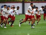 Jogador criticado pela torcida, é o que mais atuou pelo Flamengo na atual temporada