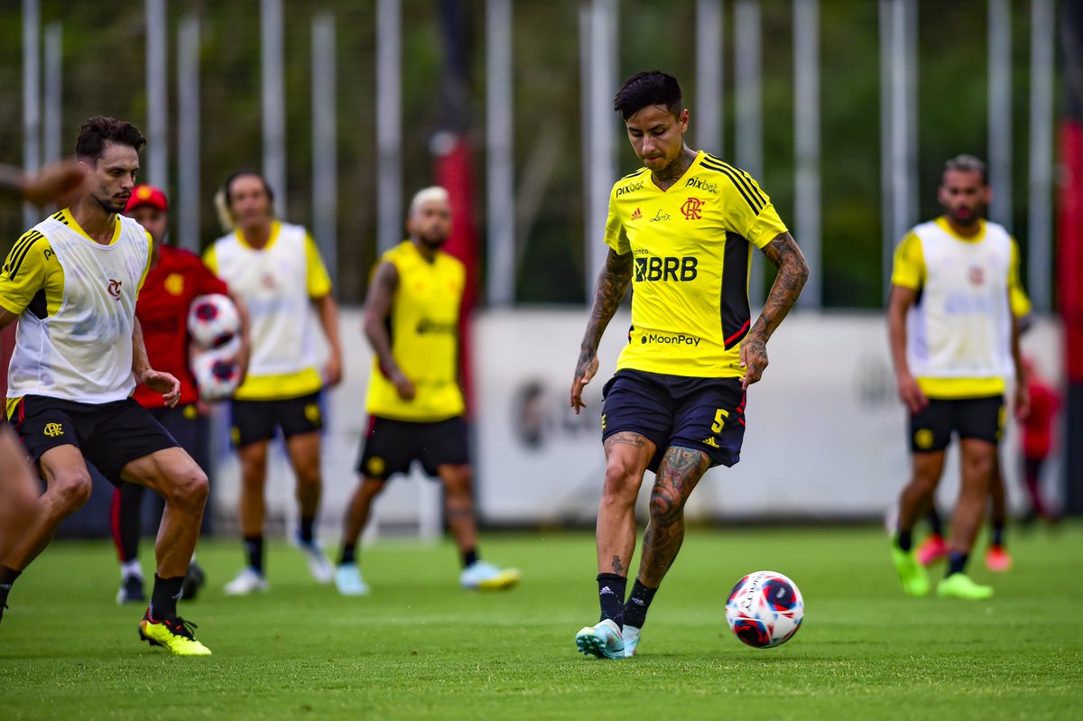 Veja a escalação do Urubu para o jogo contra o Vasco