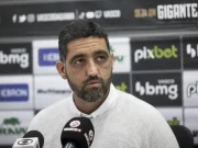 Que fase! Vasco demite dirigente que é torcedor do Flamengo