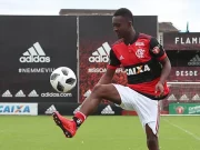 Ex-atacante do Flamengo fecha com clube da Europa