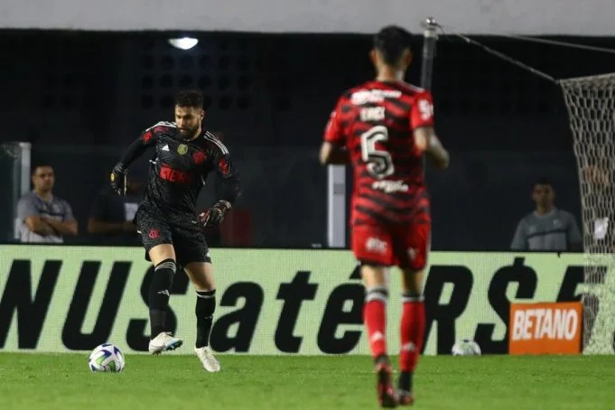 Que resenha! Jogador do Flamengo promete doar metade do salário para Matheus Cunha; assista