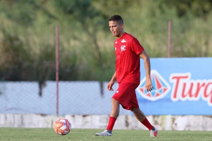 Náutico emite nota oficial e confirma maior negociação da história do clube com o Flamengo