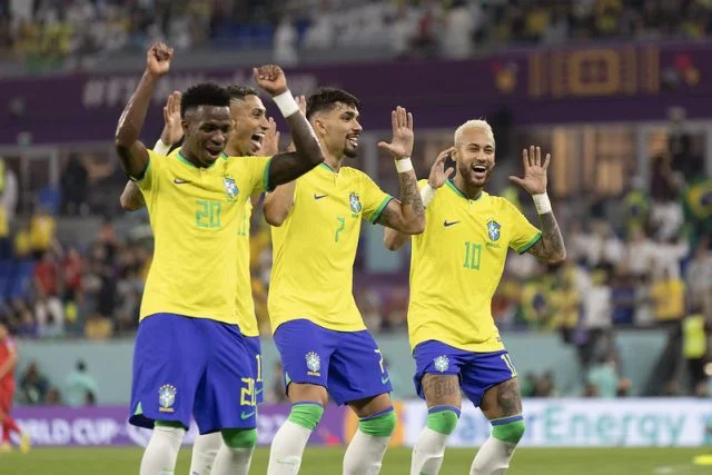 vinicius-junior-raphinha-lucas-paqueta-neymar