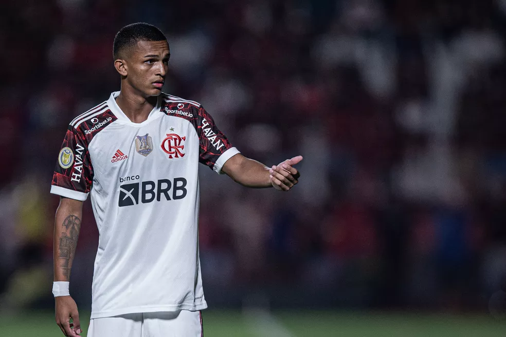 Flamengo: em alta com Sampaoli, Wesley aproveita data Fifa para