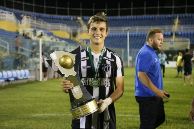 Dirigente do Ceará revela acordo por revelação do Flamengo